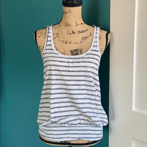 Tank top - Picture 2 of 3